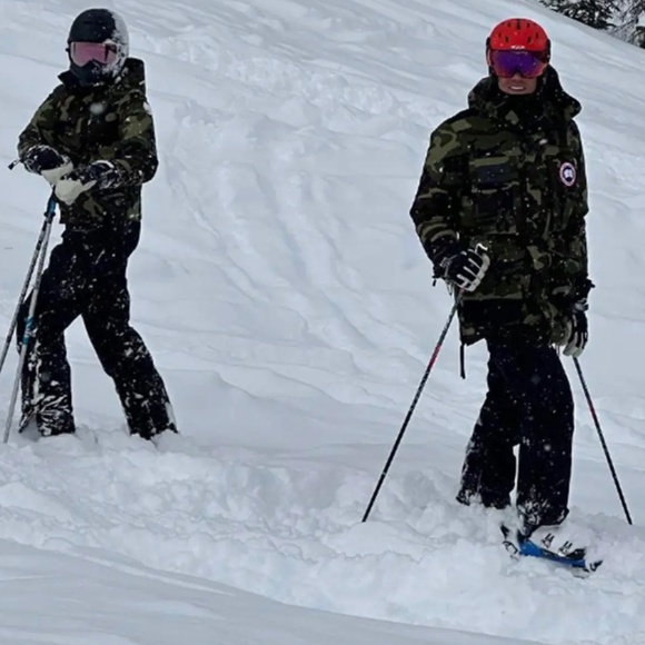 Join Us for our 20th Posh Party Winter Style Prep 11/30 10pm EST - Picture 5 of 8